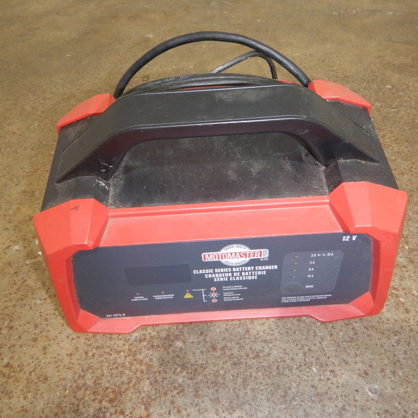 Motomaster Battery Charger