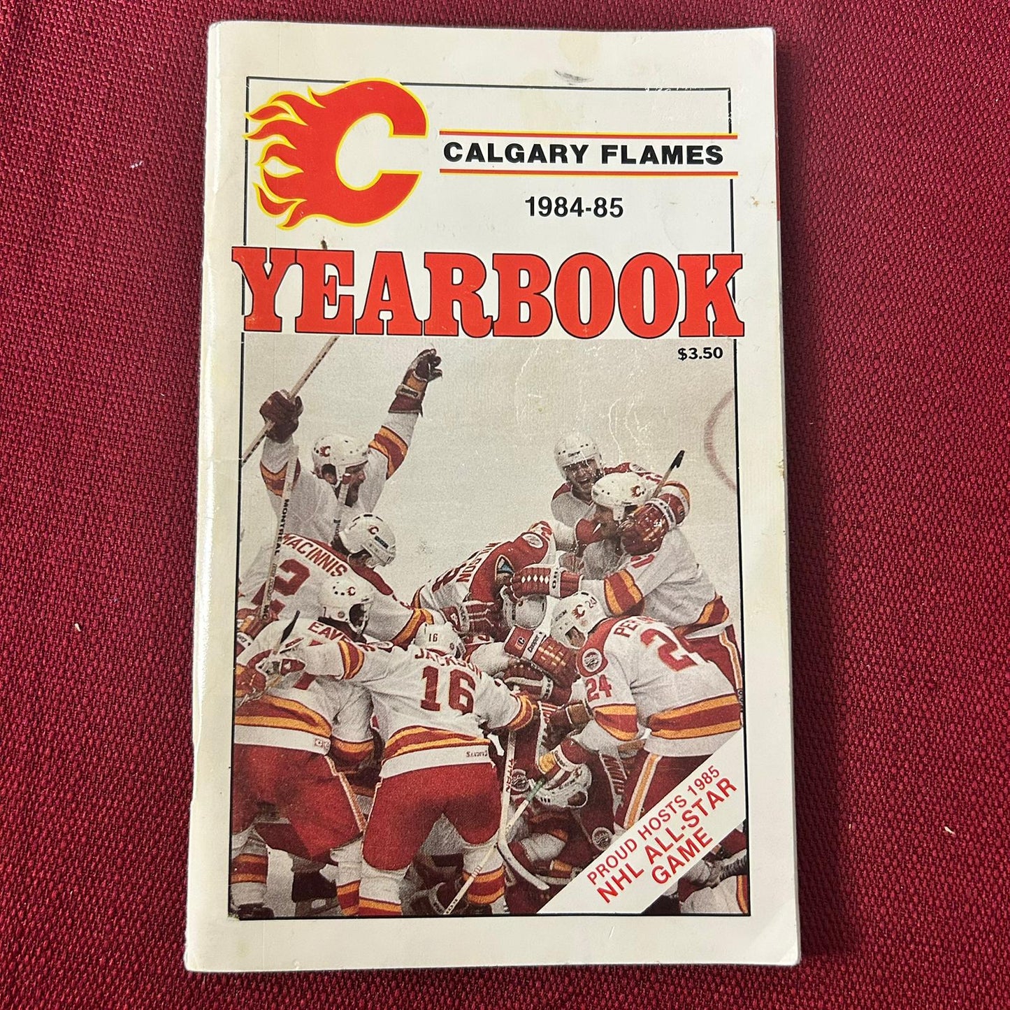 Calgary Flames Yearbook 1985